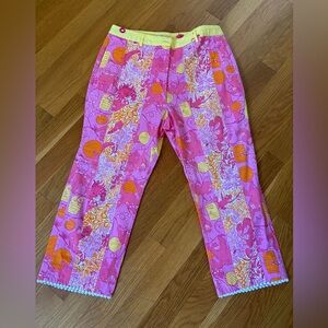 Vintage Lily Pulitzer, capri length, great condition size 2